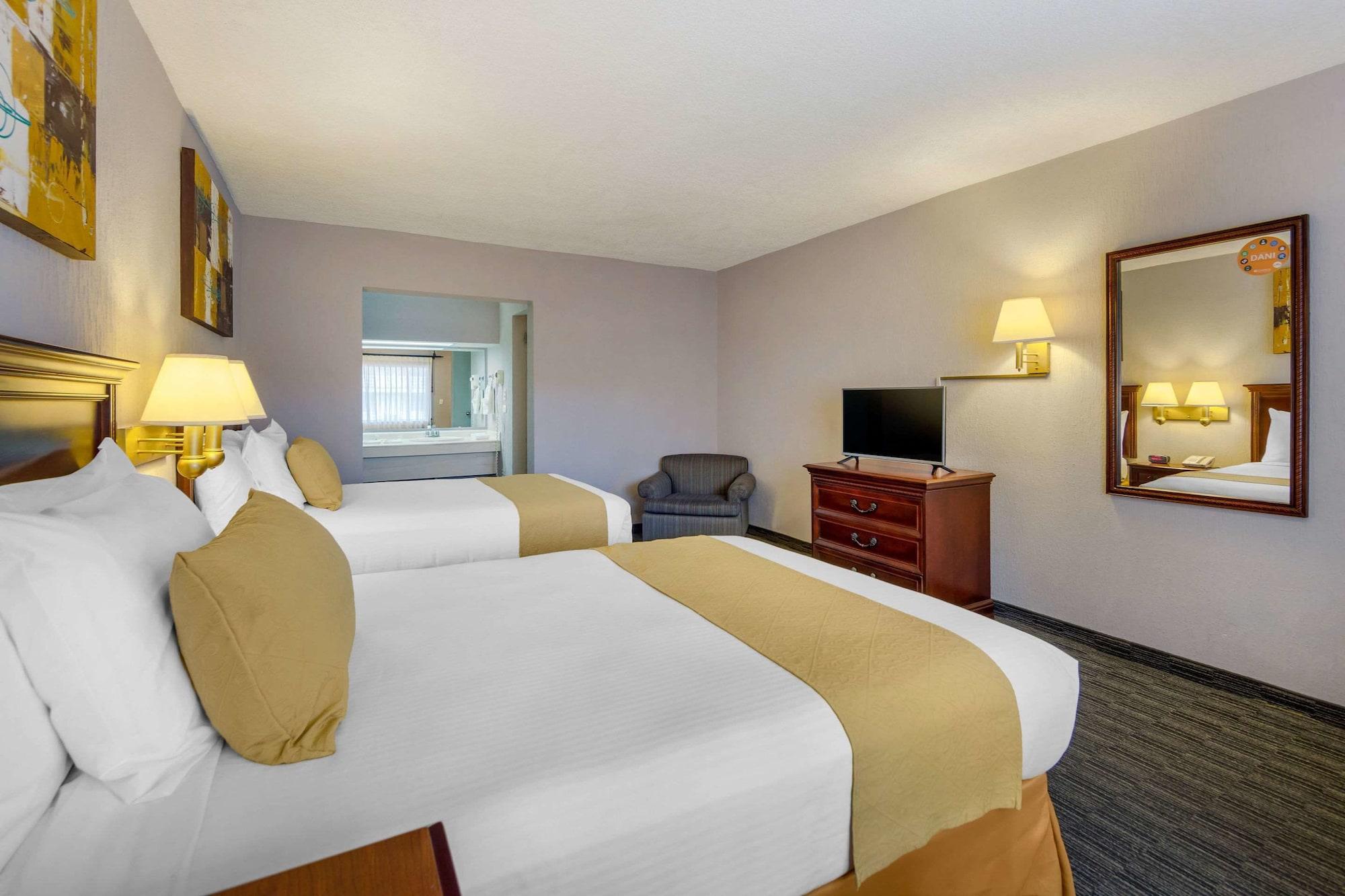 Quality Inn Piedras Negras Esterno foto