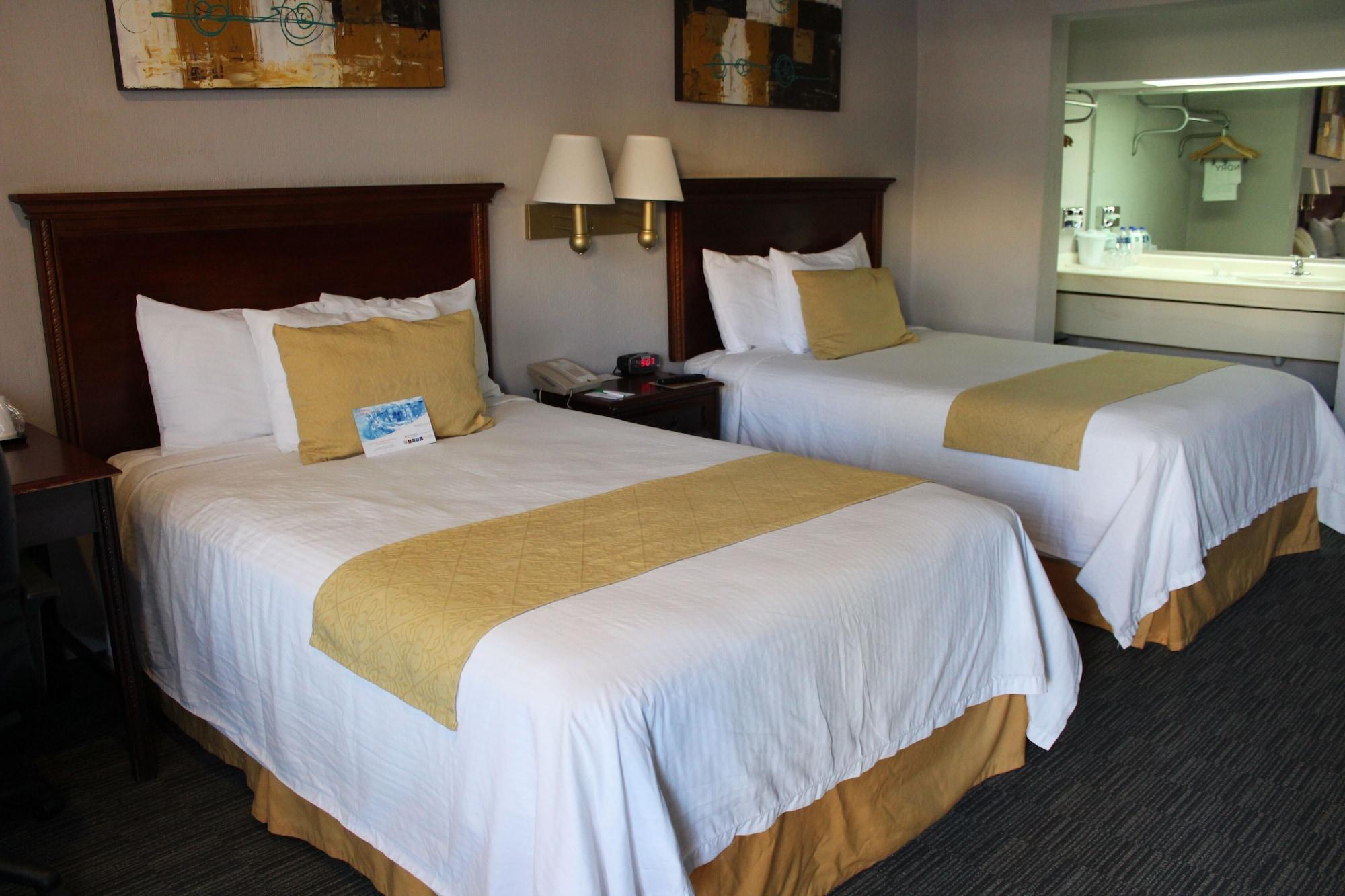 Quality Inn Piedras Negras Esterno foto