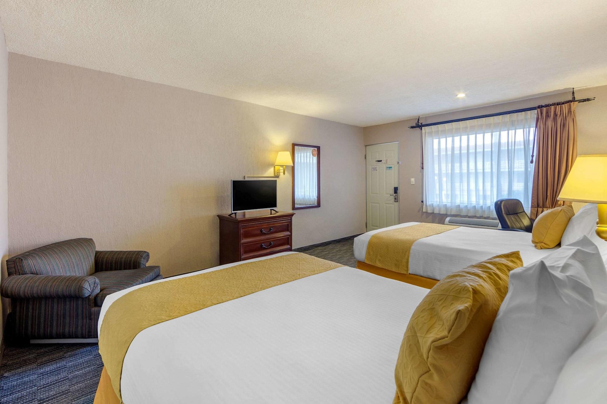 Quality Inn Piedras Negras Esterno foto
