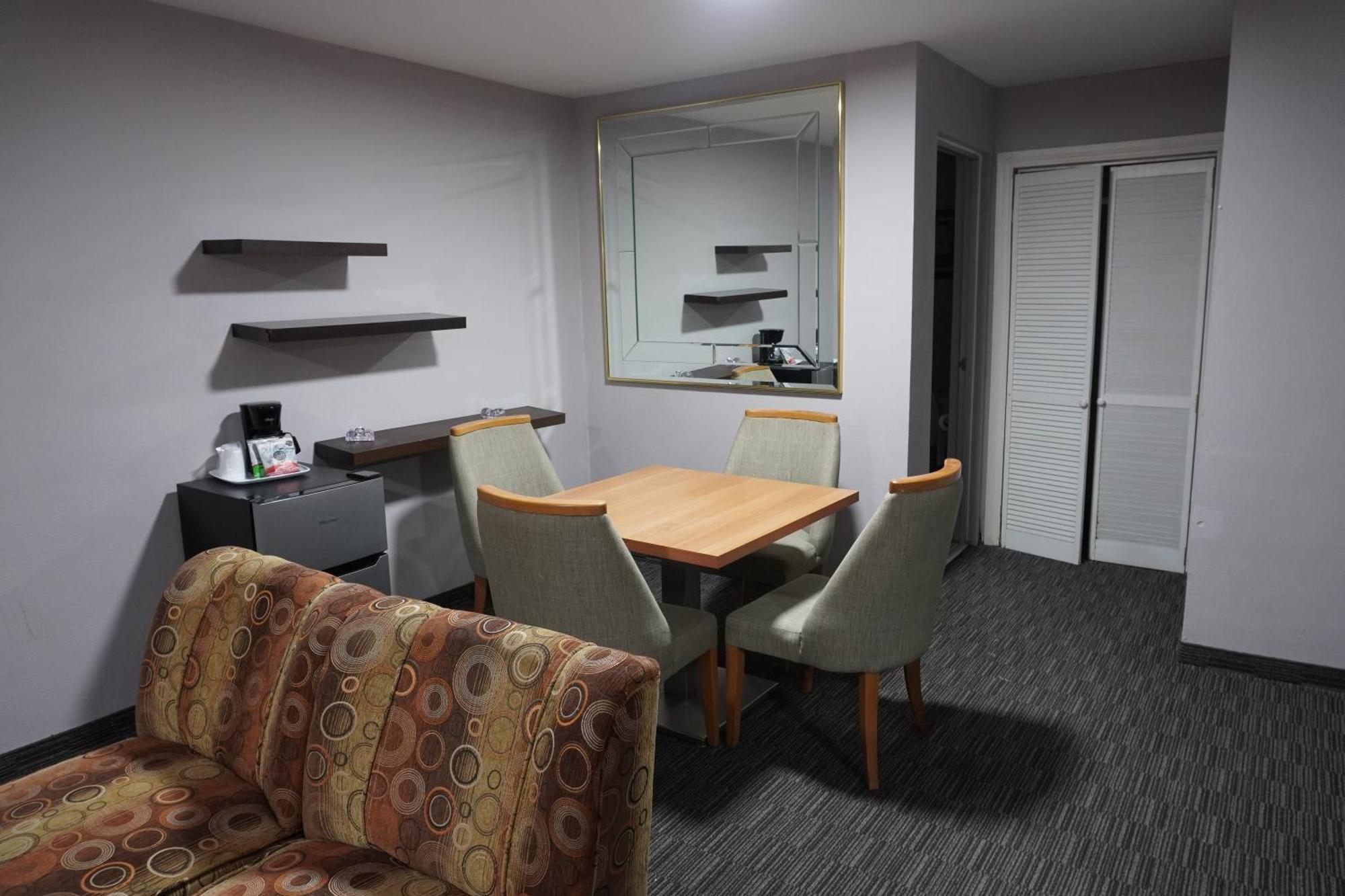 Quality Inn Piedras Negras Esterno foto