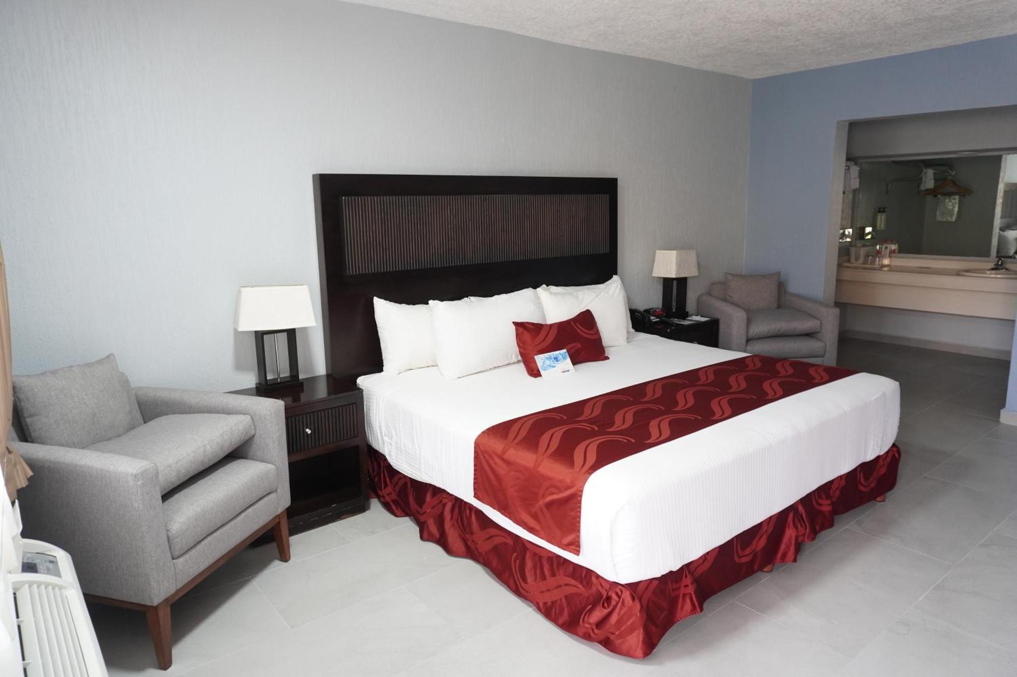 Quality Inn Piedras Negras Esterno foto