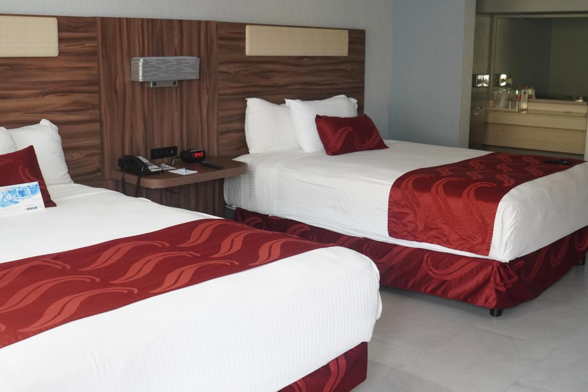 Quality Inn Piedras Negras Esterno foto